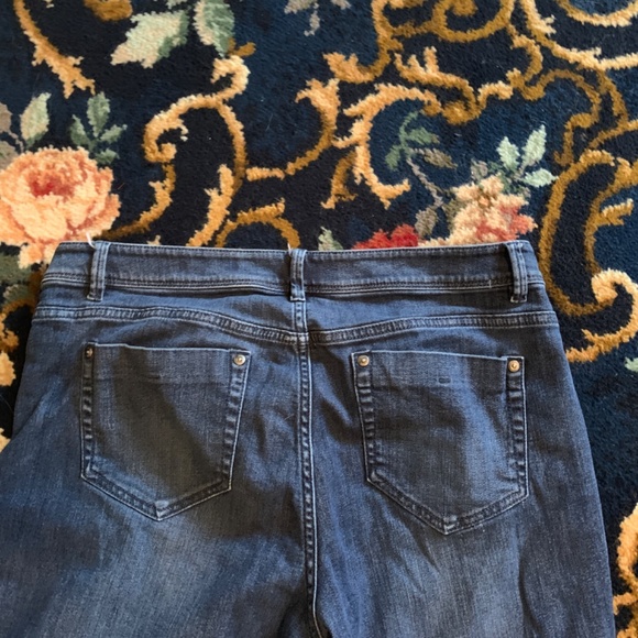 J.jill Denim side stripe authentic fit slim ankle stretch jeans. Pre-loved - Picture 5 of 6